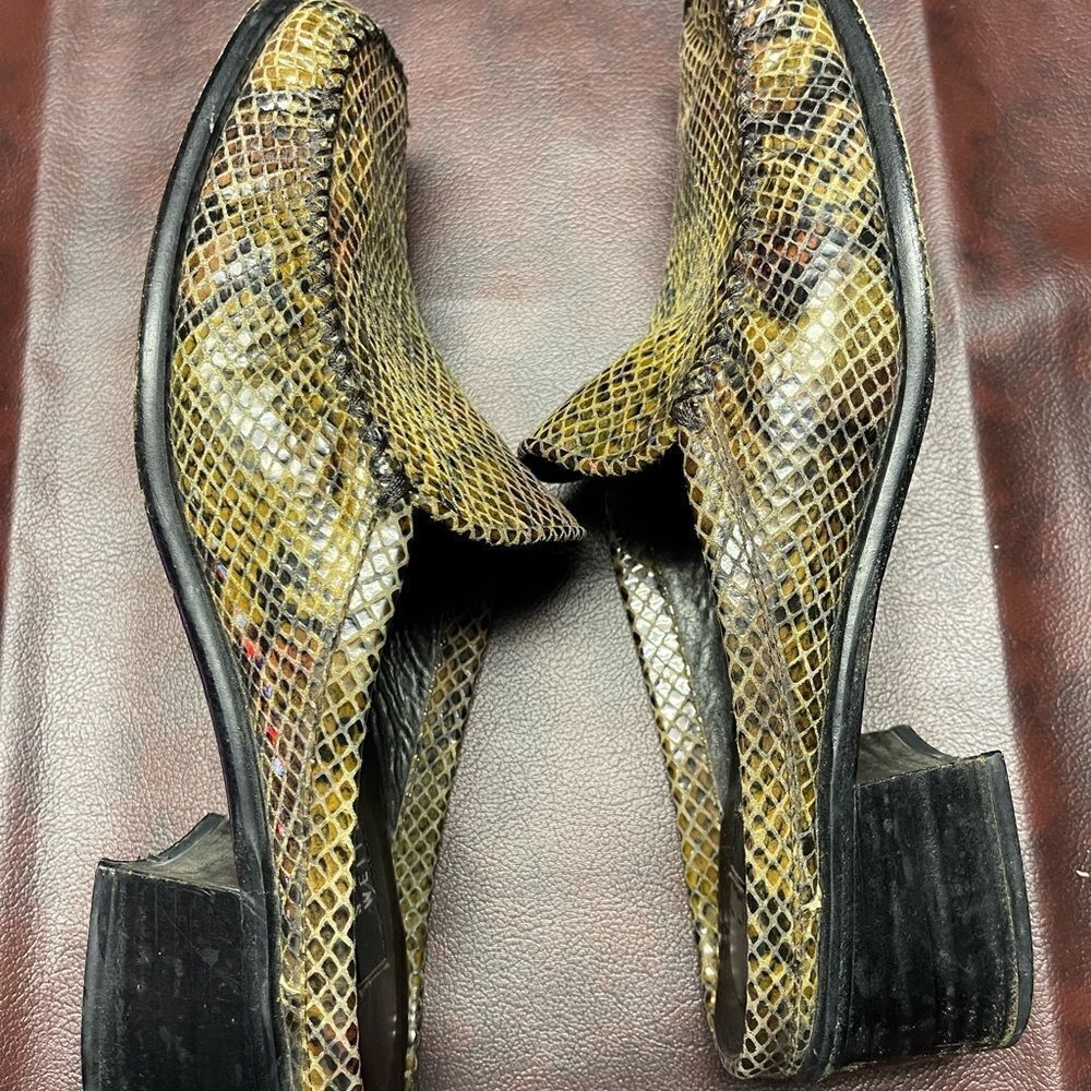 Stuart Weitzman Snake Print Tan Mules, Size 8 1/2… - image 4